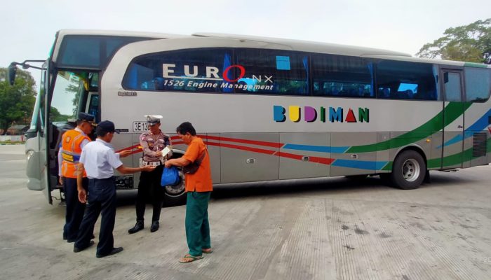 Sebanyak 15 Bus Dicek di Terminal Tipe A Kota Banjar