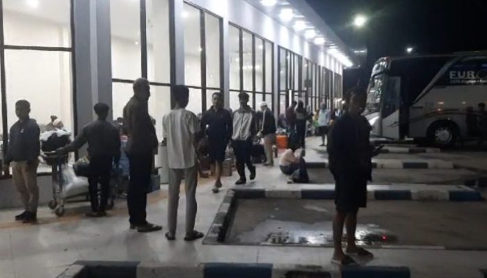 Armada Bus Terjebak Macet, Penumpang Menumpuk di Terminal Tipe A Kota Banjar