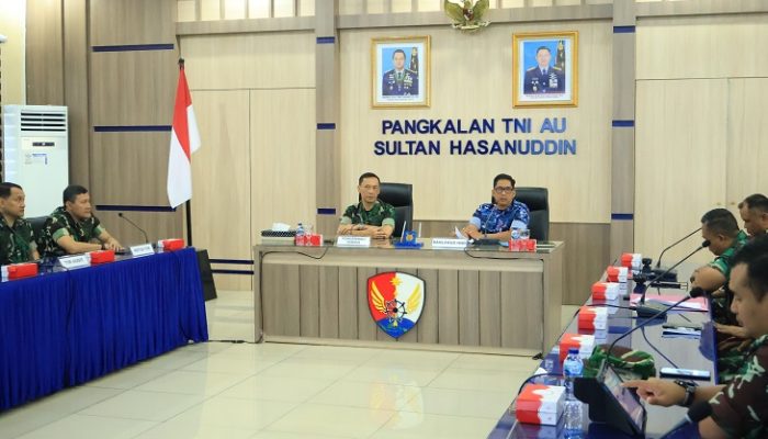 Tim Itjenau Selesaikan Audit Kinerja di Lanud Sultan Hasanuddin melalui Exit Meeting