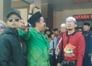 Mediasi Gagal, Massa Mengamuk: Dugaan Persekusi Terhadap Kyai Ujang