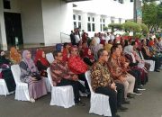Pertanyaan Dibalik Penyerahan SK Pensiun Sekda Ivan yang Berlangsung Sederhana