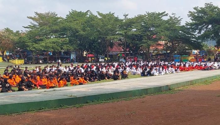 Kebersamaan dalam Keberagaman: Latihan Gabungan Perdana Pencak Silat Kota Banjar