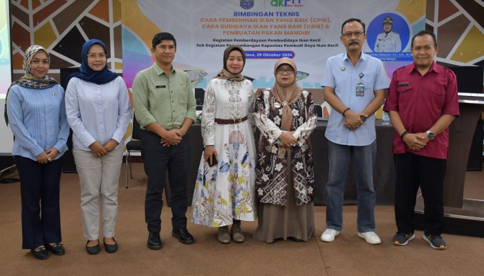 Pj. Walkot Banjar Buka Bimtek Budidaya Ikan dan Pembuatan Pakan Mandiri