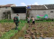 Asta Cita Presiden: Polsek Pameungpeuk dan Warga Bersatu Garap Lahan Pertanian