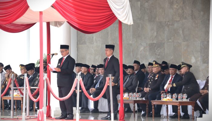 Ciamis Peringati Hari Pahlawan dengan Tabur Bunga di TMP Imbanagara