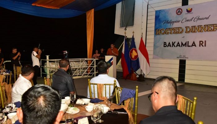 Bakamla RI Perkuat Hubungan dengan PCG melalui Jamuan di Bitung