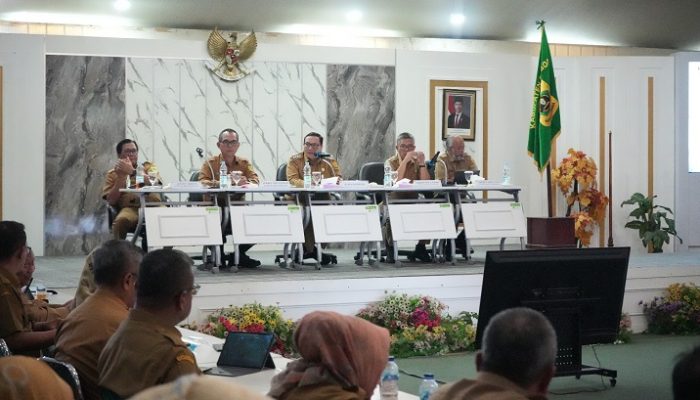 Bachril Bakri Lakukan Evaluasi Kinerja Perangkat Daerah