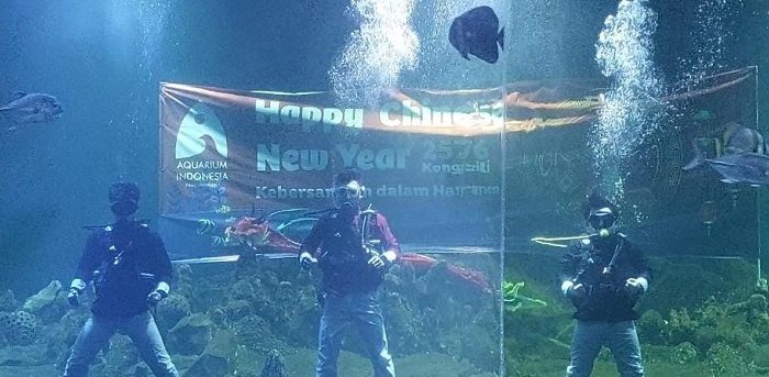 Meriahnya Perayaan Imlek 2576 di Aquarium Indonesia Pangandaran