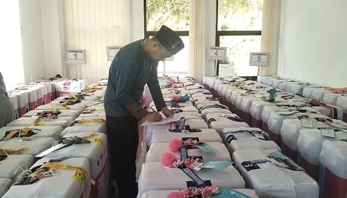Ratusan Jemaah Haji Kota Banjar Kumpulkan Koper di Kantor Kemenag Sebelum Berangkat ke Tanah Suci