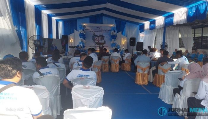 Hadiri HUT Ke-21 Perumdam Tirta Anom. Wali Kota : Dorong Perbaikan Tata Kelola untuk Tingkatkan PAD