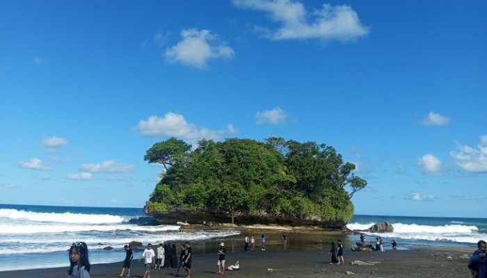 Viral di TikTok, Pantai Madasari Pangandaran Jadi Incaran Wisatawan Milenial