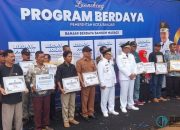Wali Kota Banjar Serahkan Bantuan Program Berdaya Didik untuk Siswa SD di SDN 3 Banjar