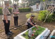 Ziarah dan Tabur Bunga, Polres Banjar Hormati Jasa Pahlawan di HUT Bhayangkara ke-79