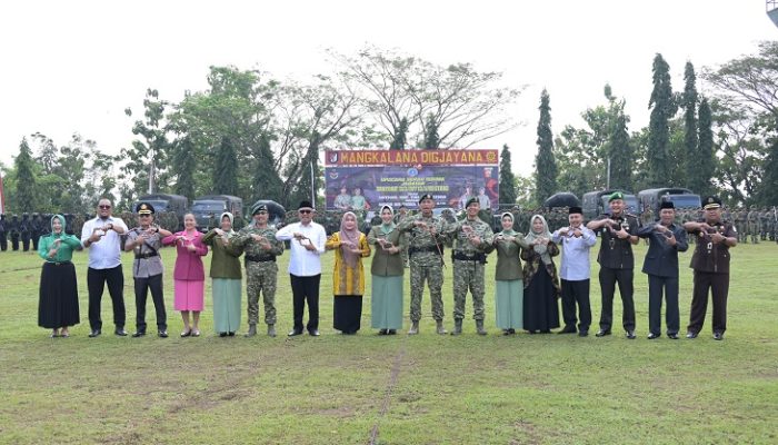 Walkot Banjar Hadiri Sertijab Danyonif 323/Buaya Putih