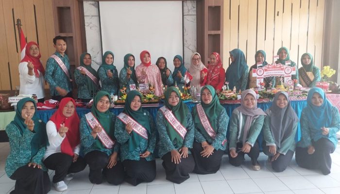 Semarak HUT ke-80 RI, PKK Kecamatan Banjar Gelar Lomba Tumpeng Penuh Kebersamaan