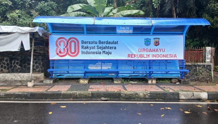Sambut Kemerdekaan, Polres Banjar Percantik Halte di Jalan Siliwangi dan Parungsari