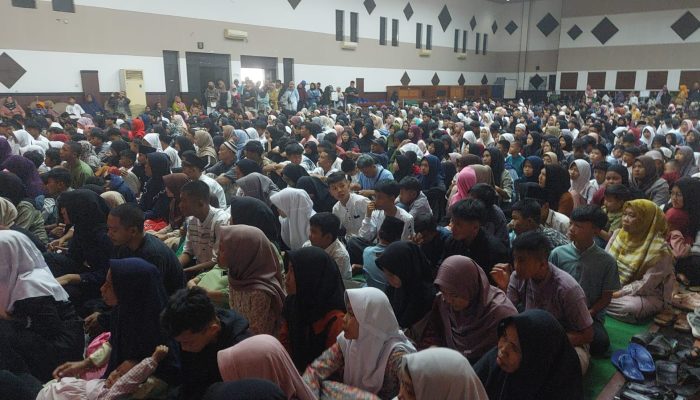 Syukuran Gandara Grup, Ribuan Anak Yatim Terima Bantuan