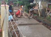 Warga Kujangsari Bangun Jalan Secara Swadaya, Wujudkan Semangat Gotong Royong
