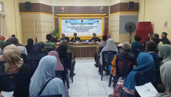 Wali Kota Banjar Salurkan Bantuan Sosial untuk Lansia dan Kelompok Rentan