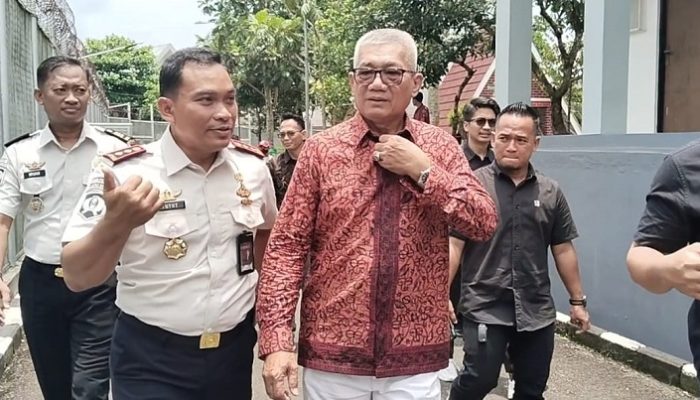 Pastikan Standar Kebersihan, Agun Gunandjar Sudarsa Tinjau Fasilitas Dapur Lapas Banjar
